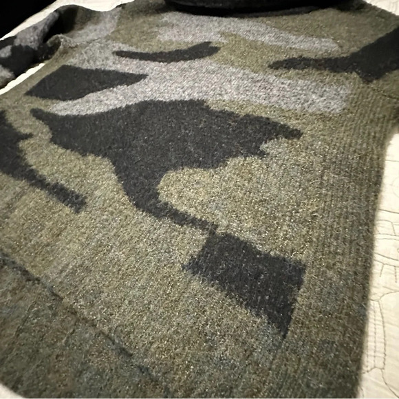 Anthropologie Moth M Cobie Funnel Neck Camo Sweater - Picture 8 of 12